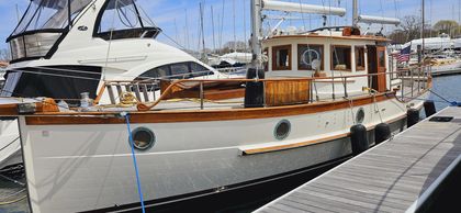 45' Lien Hwa 2003 Yacht For Sale